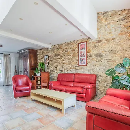 Character House With Swimming Pool In Village * Saint-Denis (Aude)