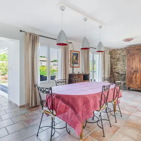 Retreat In Denis Saint-Denis (Aude)